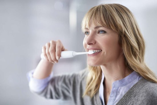 Philips Sonicare 3100 ProResults sonický zubní kartáček WHITE