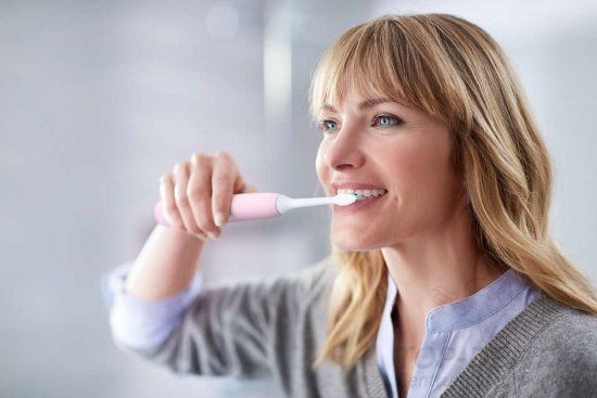 Philips Sonicare 3100 ProResults sonický zubní kartáček PINK