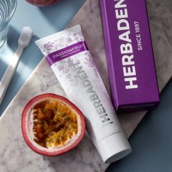 Herbadent PASSIONFRUIT Bylinná zubní pasta s příchutí mučenky, 75 g
