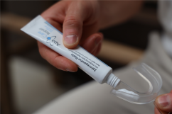 ApaCare Repair Split nosič pro korekční zubní pastu, 30 ml