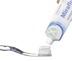Mirafluor C fluoridová zubní pasta na citlivé zuby, 100ml